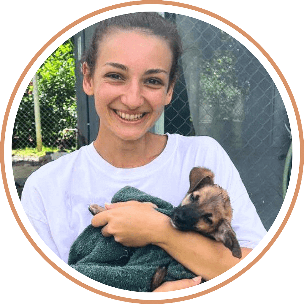 Maria Luisa, El Refugio Volunteer from Italy